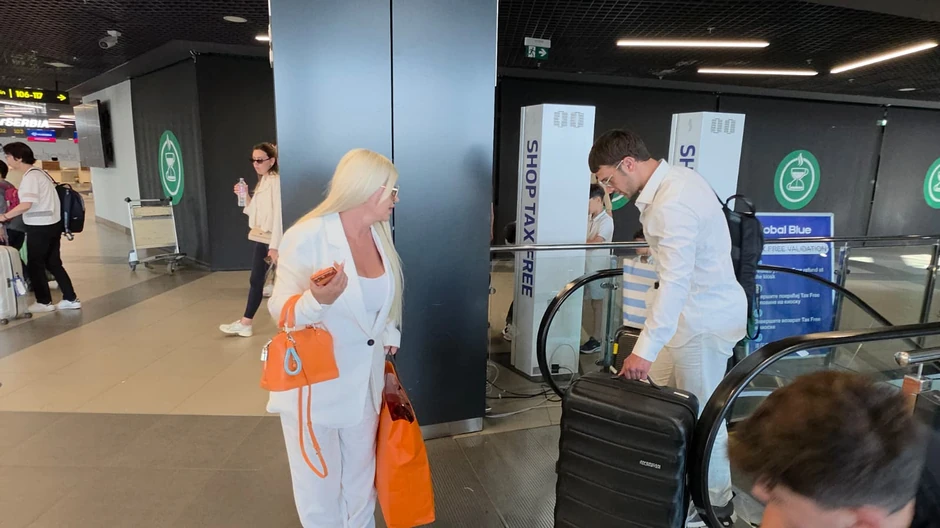 Dara Bubamara sa dečkom 