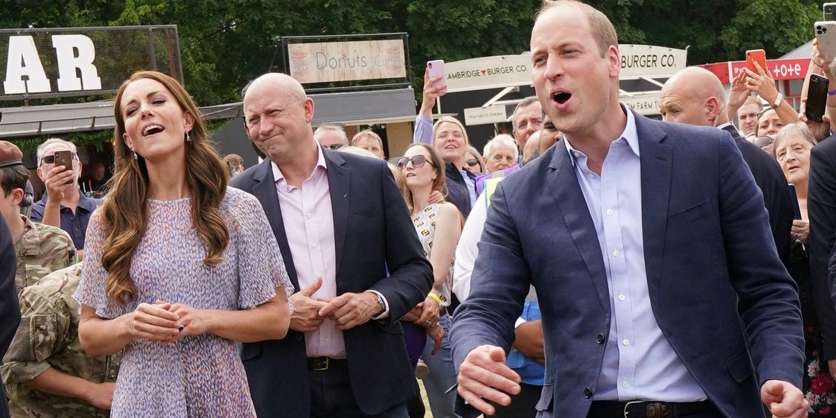 Kate przyłapana z piwem. W takim wydaniu jeszcze księżnej nie widziano