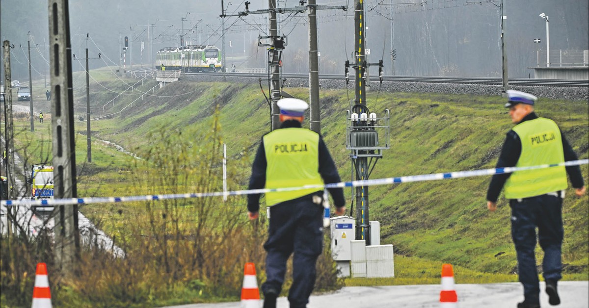 Sabotaż na torach do Lublina. Ekspert wyjaśnia, dlaczego pociągi przejechały po wyrwie i się nie wykoleiły