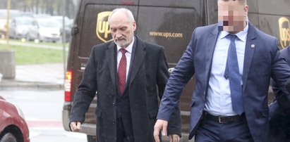 Macierewicz na dywaniku u Kaczyńskiego. Chodzi o Misiewicza