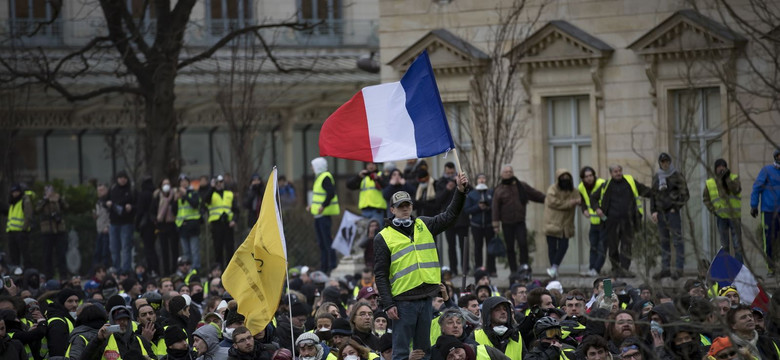 Francja: "żółte kamizelki" wdarły się do biura, rzecznik rządu ewakuowany