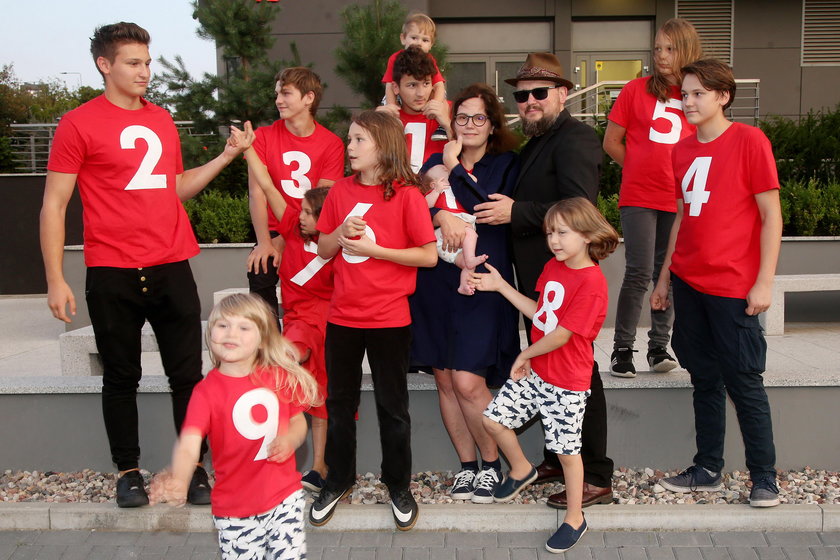 Debora i Joszko Brodowie oraz ich 11 dzieci