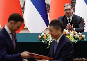 Kineski i srpski zvaničnici potpisali su više od 20 sporazum, među kojima i nekoliko privrednih | Foto: TINGSHU WANG/POOL/EPA/Shutterstock