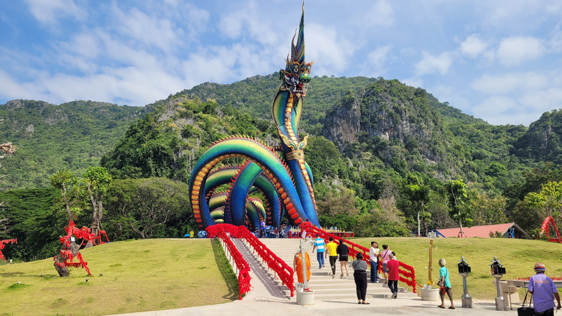 Swój dom odnaleźli w Hua Hin, mieście leżącym 200 km od Bangkoku