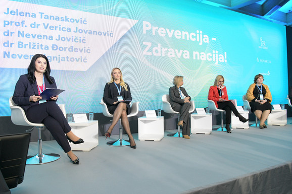 HEALTH UP KONFERENCIJA Prof. dr Sanja Radojević Škodrić zvanično otvorila veliki zdravstveni skup, počeo prvi panel: "Prevencija - zdrava nacija" (FOTO, VIDEO)