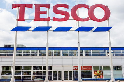 Tesco zamyka kolejne sklepy w Polsce. Znikną cztery hipermarkety