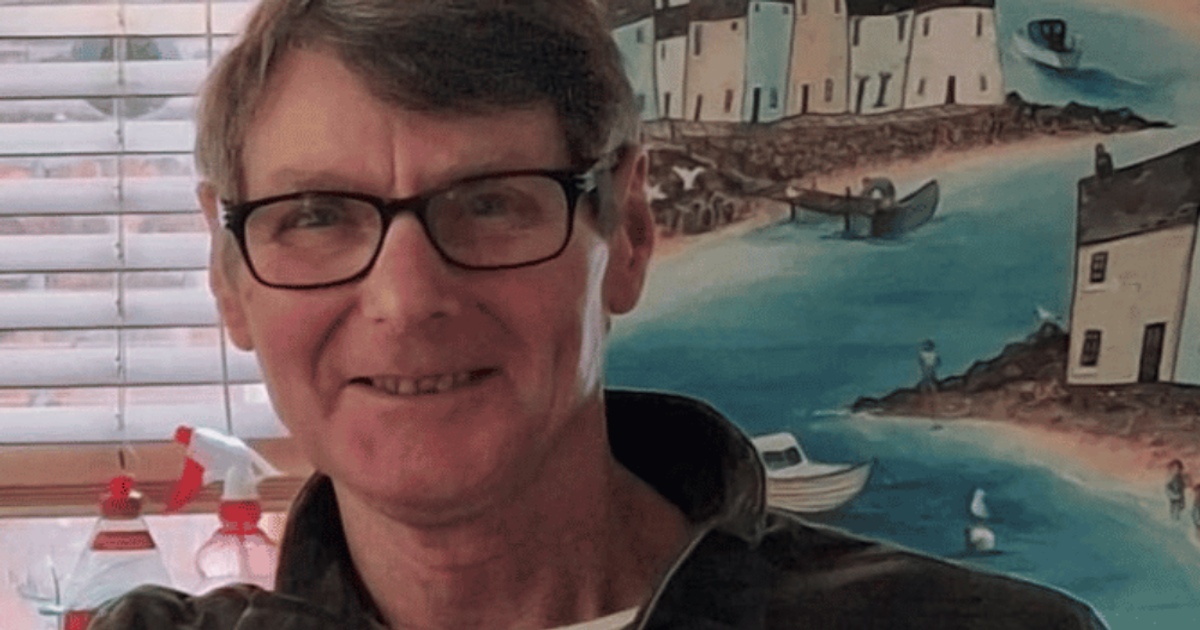 'True selfless hero': Man dies trying to save teen from Yorkshire sea