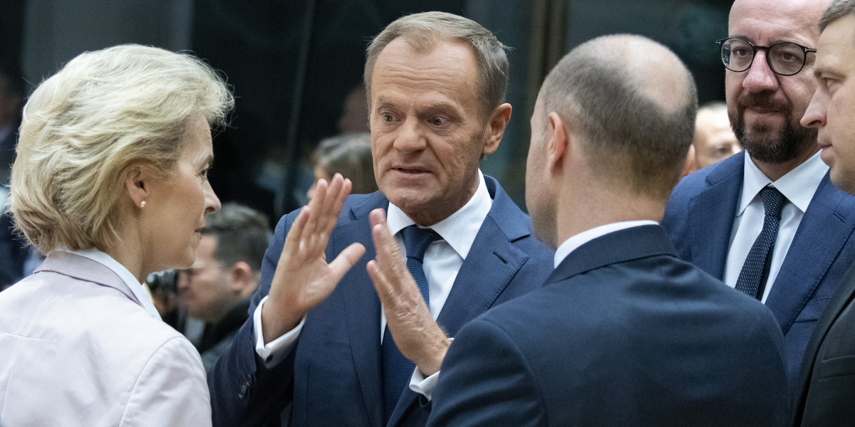 Donald Tusk podczas wizyty w Brukseli.