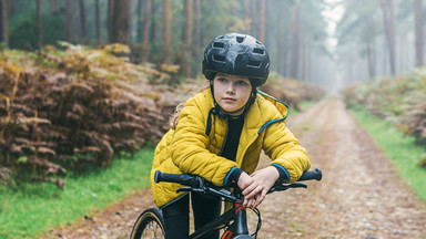 Test na kartę rowerową – co do niego obowiązuje i jak przygotować dziecko?