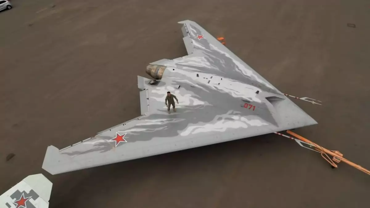 Rosja szuka nowych sposobów na walkę z ukraińskimi dronami. Na zdjęciu S70 Ochotnik — dron bojowy Moskwy