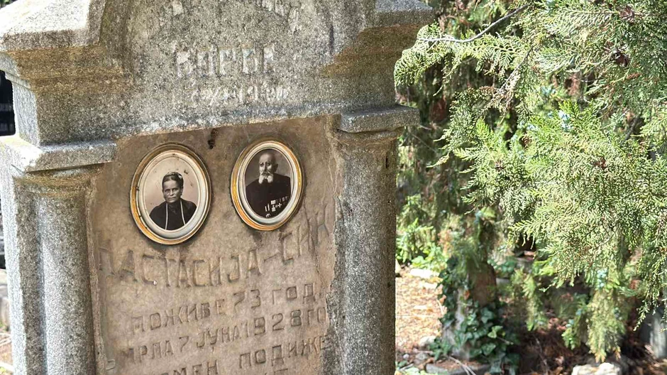Neki spomenici stari su i preko 250 godina