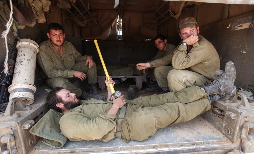 Izraelscy żołnierze podczas 6-godzinnego rozejmu