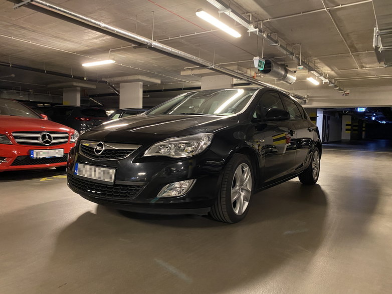 Opel Astra 1.4T z 2011 r.