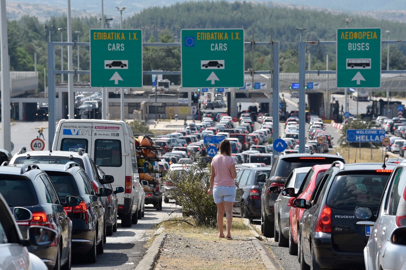 Ako planirate letovanje u Grčkoj, pazite na granici: Evo šta smete da prenesete, a šta nikako ne treba imati u prtljagu