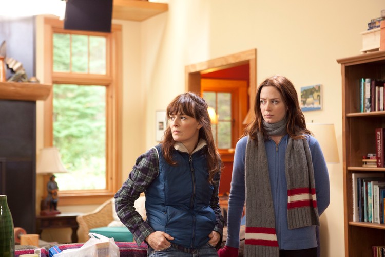 Rosemarie DeWitt i Emily Blunt w filmie 'Siostra twojej siostry'