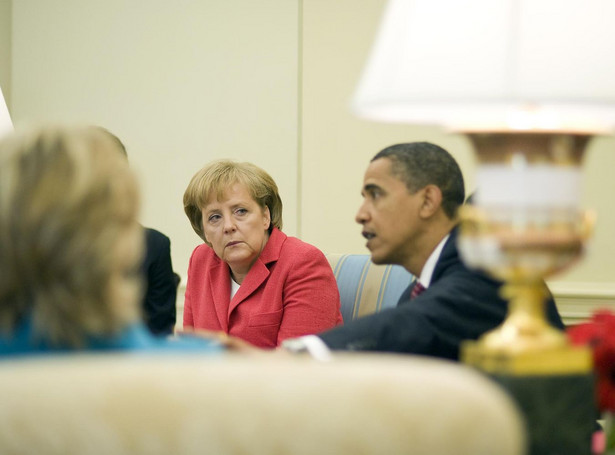 Obamie w końcu puściły nerwy. Pilny telefon do Merkel