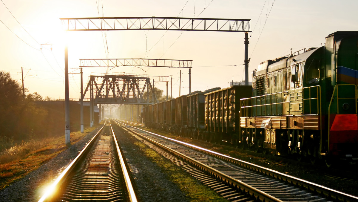 Letnie połączenie kolejowe na trasie Koszalin-Mielno Koszalińskie zostanie uruchomione 23 czerwca. Większość kosztów tego alternatywnego dojazdu nad Bałtyk, będącego też atrakcją turystyczną, sfinansuje miasto Koszalin.
