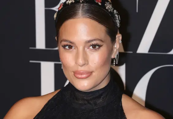 Ashley Graham przełamała kolejne tabu. Zdjęcie z porodu mówi samo za siebie