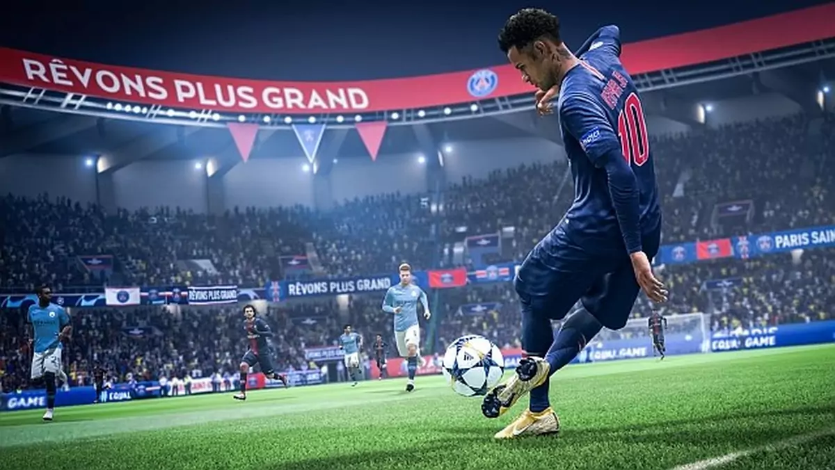 EA chwali się sprzedażą serii FIFA i wbije szpilę w PES-a