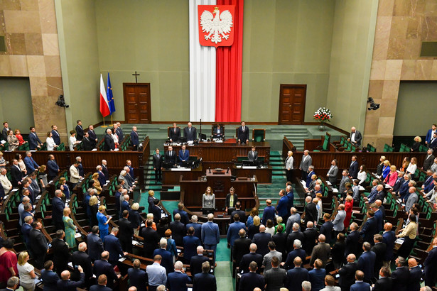 Sejm uchwalił prezydencką ustawę o szczególnej opiece geriatrycznej