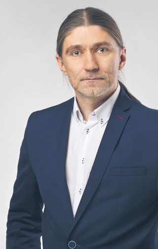 Grzegorz Pochopień, Centrum Doradztwa i Szkoleń OMNIA, były dyrektor departamentu współpracy samorządowej MEN