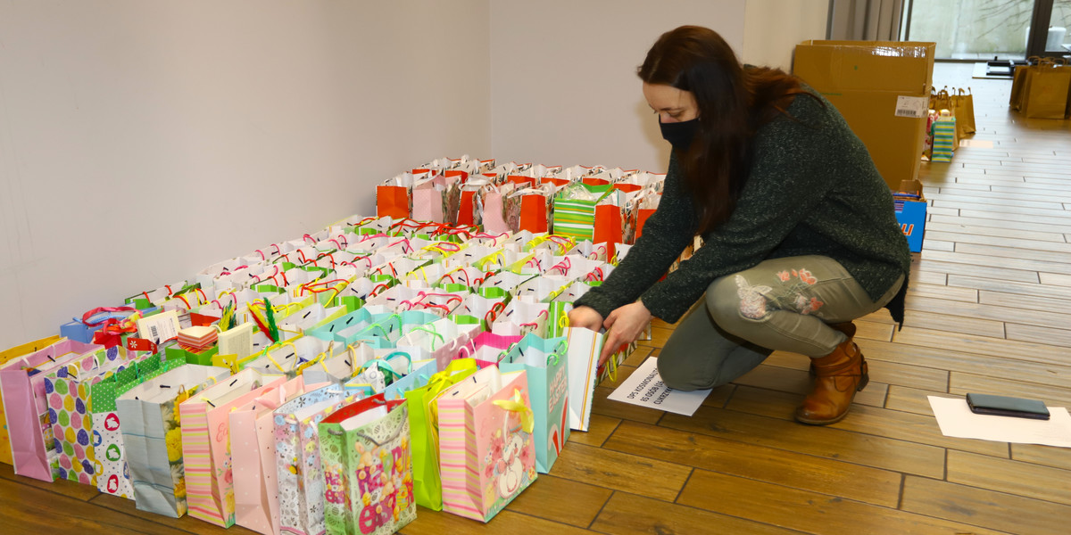 Wolontariusze przygotowali dla mieszkańców DPS-ów na Lubelszczyźnie aż 1200 świątecznych paczek 