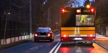 Skandal. Zobacz, co na drodze wyprawia szef straży miejskiej!