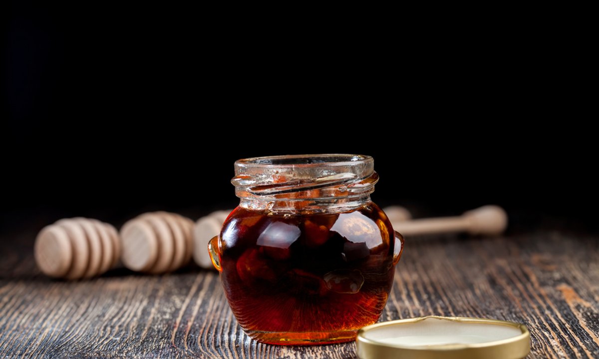 To najgorszy miód z możliwych. Omijaj go szerokim łukiem