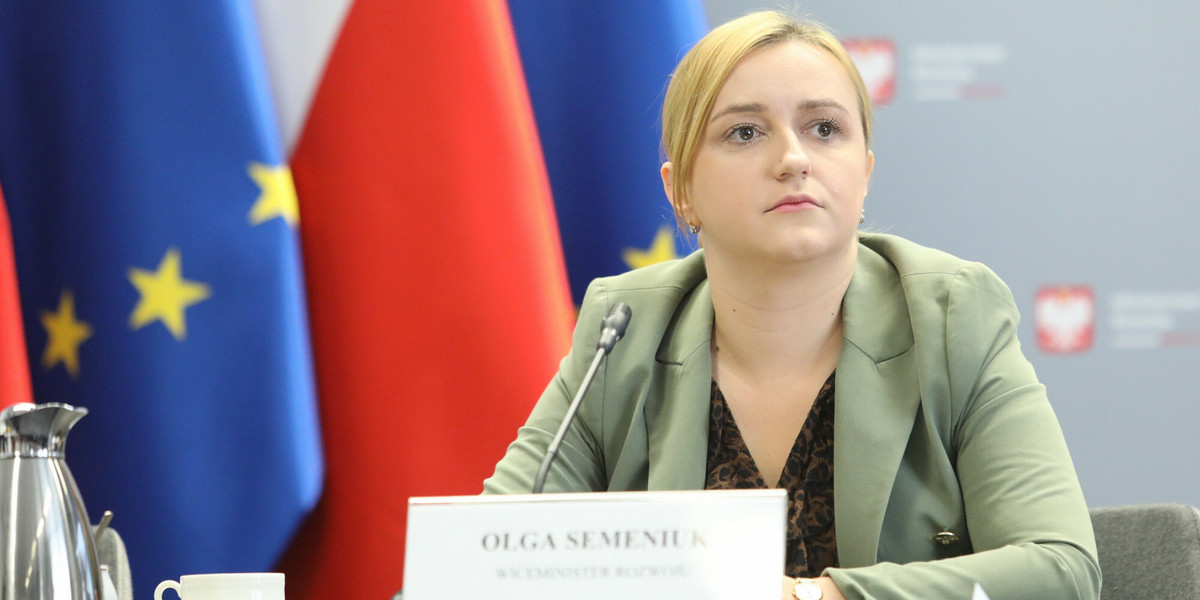 Olga Semeniuk zaczynała od stażu w Kancelarii Prezydenta, dziś jest jedną z najmłodszych wiceministrów.