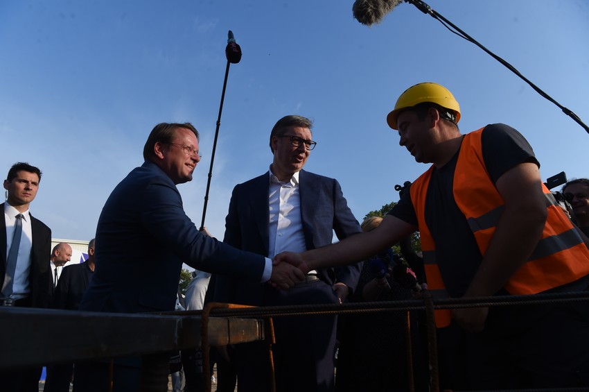 Aleksandar Vučić i Oliver Varhelji