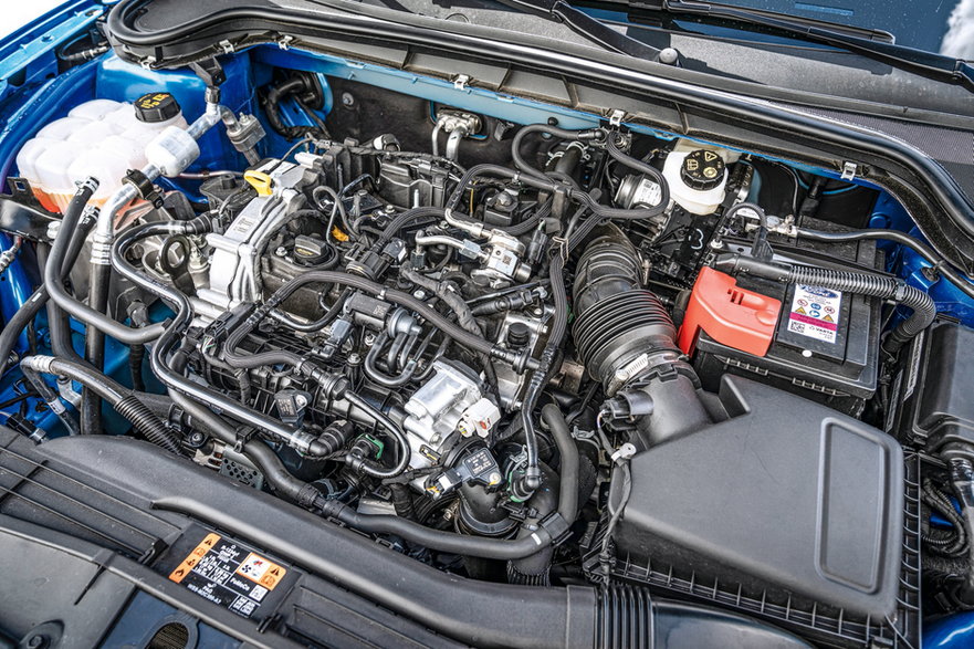 Ford Focus ma litrowy silnik trzycylindrowy i miękką hybrydę. Moc: 155 KM.
