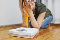 Dowód na to, że otyłość jest perfidna. "Spokój przychodzi dopiero wtedy, gdy ledwo się ruszasz z przejedzenia"