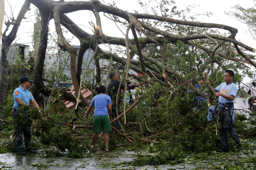 Nock-Ten, którego Filipińczycy nazywają Nina, to trzeci tajfun w historii, który zaatakował archipelag podczas Świąt Bożego Narodzenia