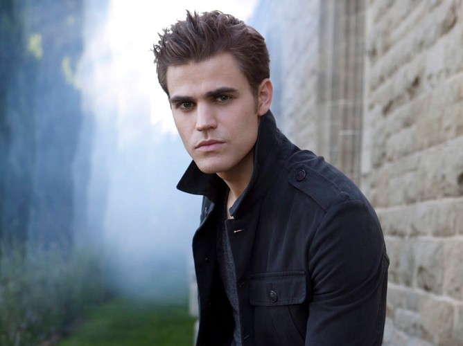 Gwiazda 'Pamiętników wampirów' Paul Wesley (a właściwie Wasilewski) często odwiedza dziadków w Warszawie