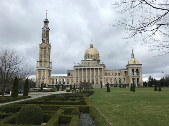 Bazylika w Licheniu: magiczne miejsce czy szczyt kiczu?