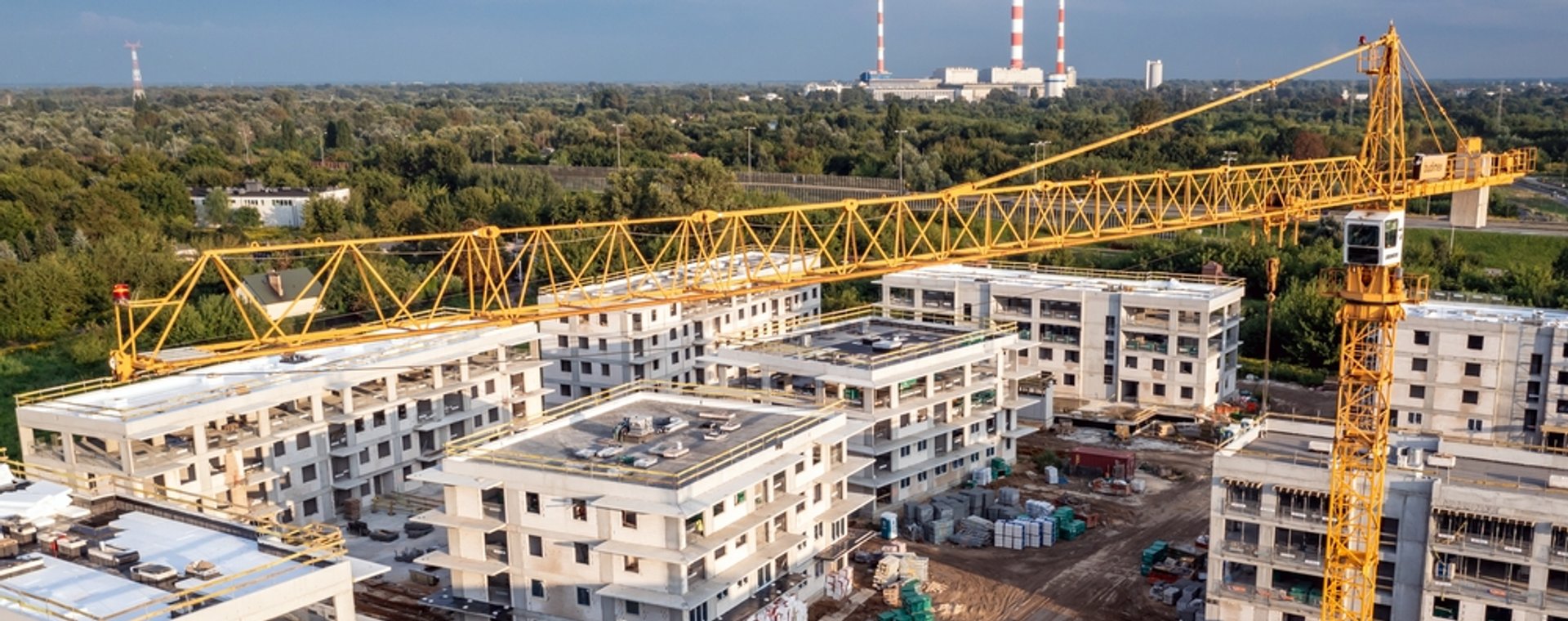 Jeśli ubiegamy się o kredyt hipoteczny na mieszkanie, warto zadbać o odpowiednio wysoki wkład własny.