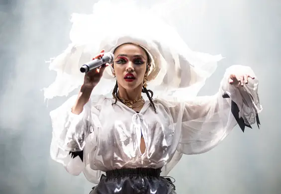 FKA Twigs - teatralność, awangarda i komercyjny sznyt.  Recenzja "Magdalene"