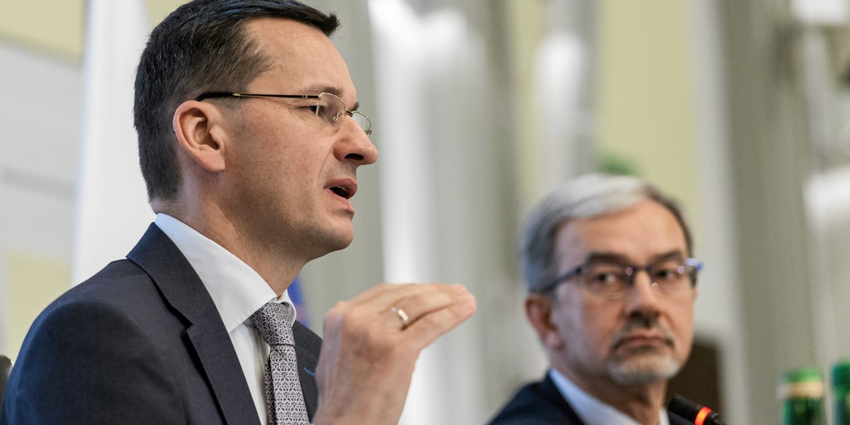 Premier Mateusz Morawiecki i minister inwestycji i rozwoju Jerzy Kwieciński