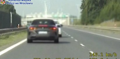 Na liczniku miała prawie 250 km/h! Jej tłumaczenie zaskoczyło policjantów