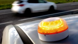 koniec trójkątów. od 1 stycznia nowe, obowiązkowe wyposażenie samochod