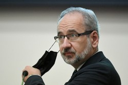 Kiedy nastąpi szczyt IV fali pandemii w Polsce? Minister Niedzielski zabrał głos