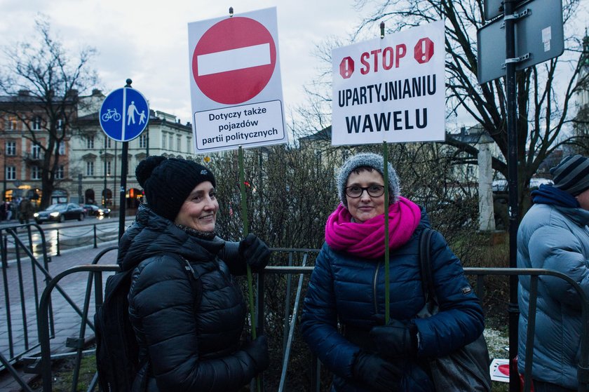 Protest pod Wawelem