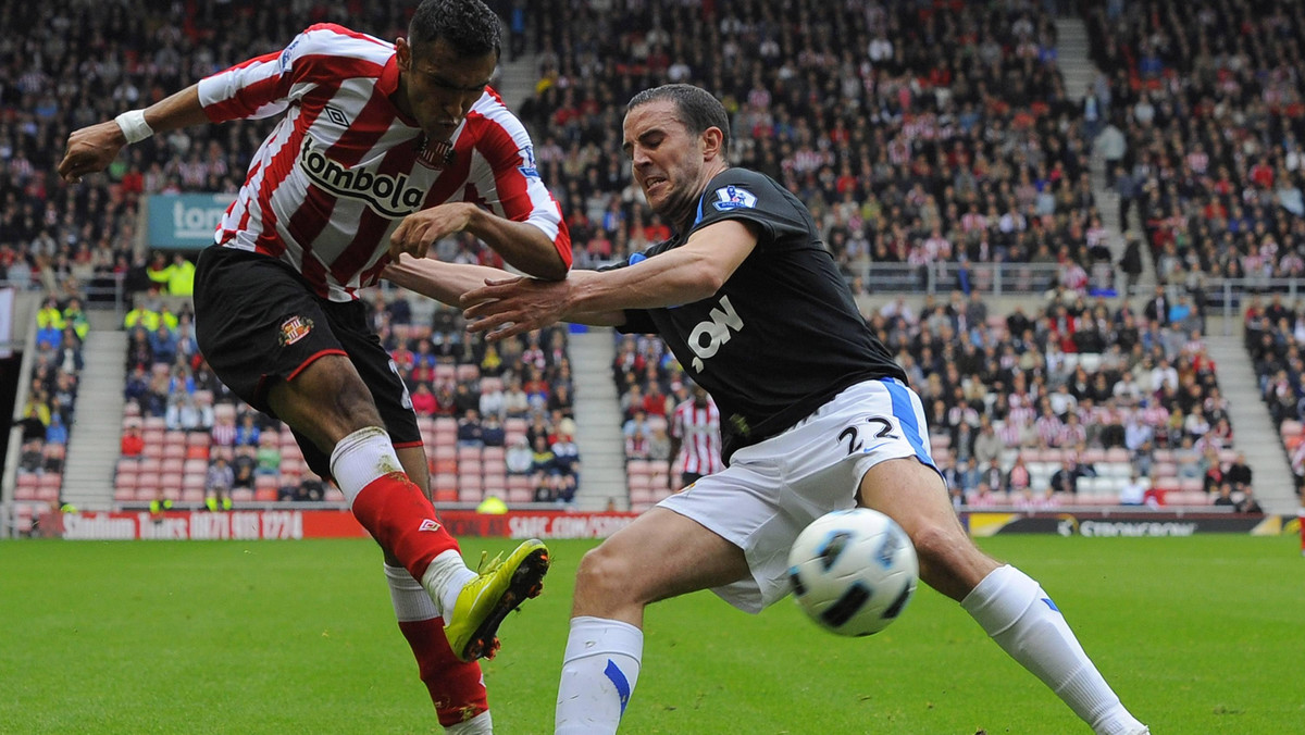 Podstawowy obrońca Manchesteru United John O'Shea jest bardzo bliski zmiany barw klubowych. Reprezentant Irlandii obecnie przebywa na testach medycznych w Sunderlandzie - poinformowały angielskie media.