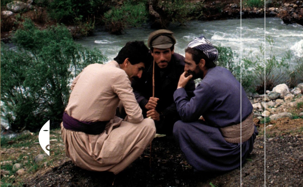 okładka książki Pawła Smoleńskiego "Zielone migdały, czyli po co światu Kurdowie"