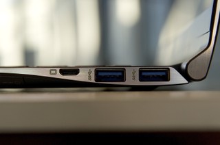 Dwa w jednym, phablety i kanibale. Laptopy na rynku trzymają się mocno