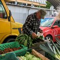 Posłowie PiS chcieli ułatwić handel w weekend. Wycofują się, bo zapomnieli, że niedziela to też weekend