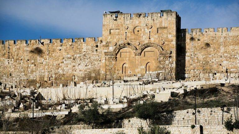 Złota Brama w Jerozolimie nie jest złota. Skąd więc wzięła się jej nazwa?