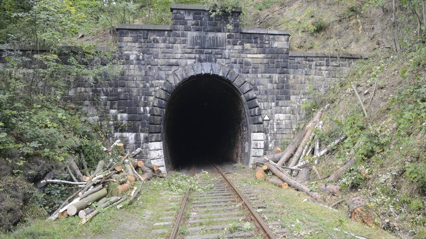 Ekipy potwierdziły: jest tunel!