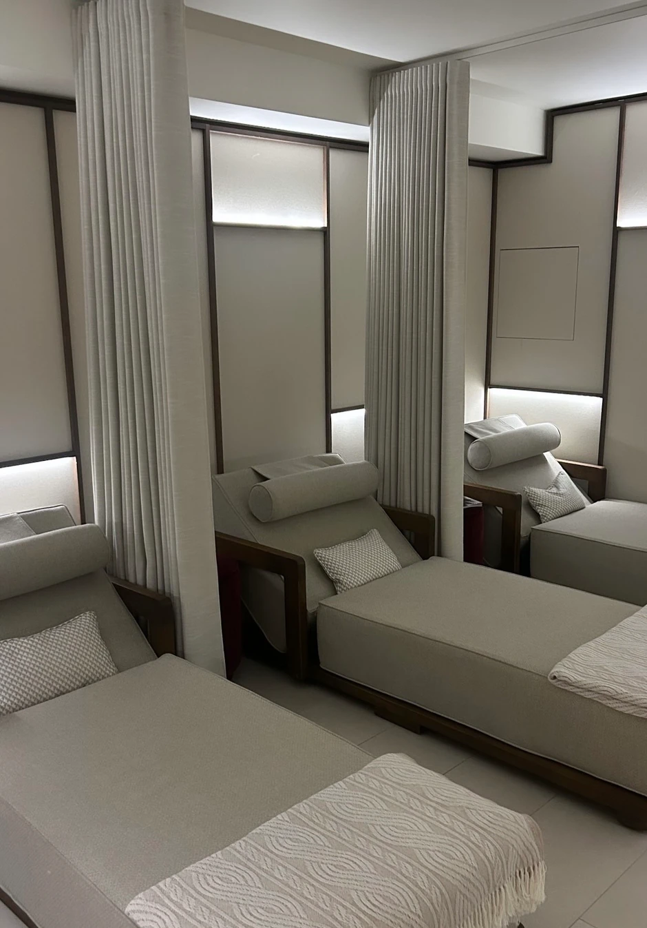 Anđela i Mihail u hotelu