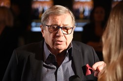 QUIZ z okazji urodzin Janusza Gajosa. Jak dobrze pamiętacie jego role?